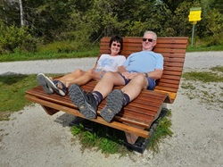 Pause auf der Ruhebank
