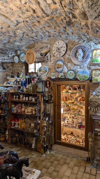 Souveniers, Souveniers ...